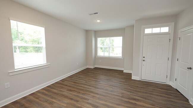 302 Old Grove Ln in Apex, NC - Building Photo - Building Photo