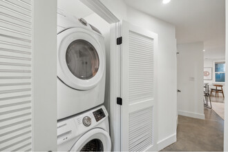 321 L St NE in Washington, DC - Building Photo - Building Photo