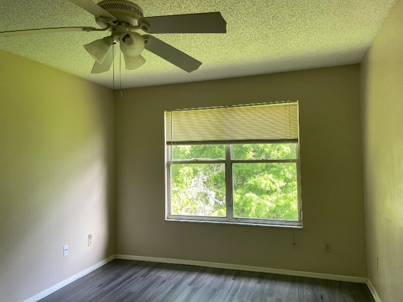 2208 Northlake Dr in Sanford, FL - Building Photo