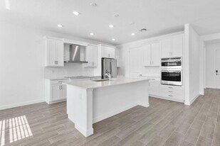 6843 Cobia Cir in Boynton Beach, FL - Building Photo