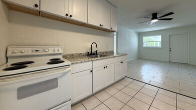 603 64th Ave W in Bradenton, FL - Building Photo - Building Photo