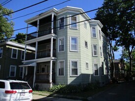 197 Eutaw Ave, Unit Apt 2 in Lynn, MA - Building Photo