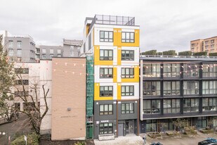 Brennan's Place in Vancouver, BC - Building Photo
