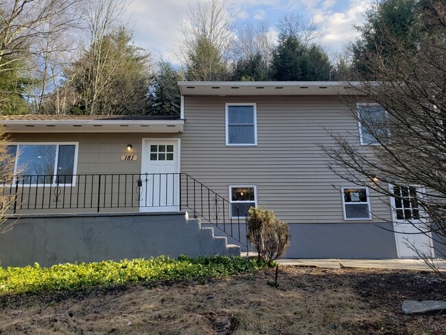 property at 181 Kinnebrook Rd