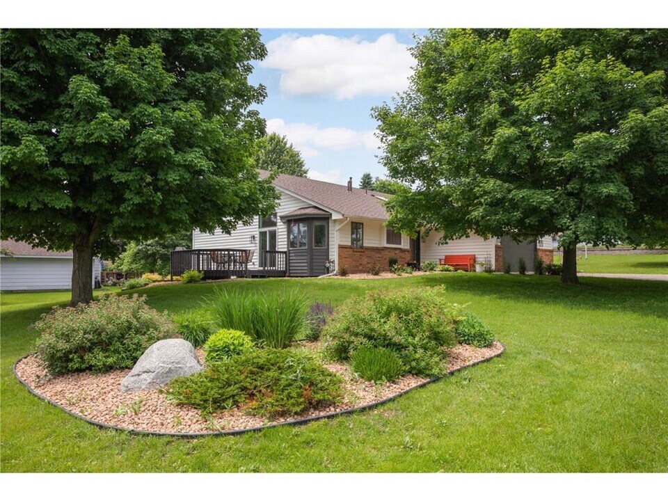 12785 49th Ave N in Minneapolis, MN - Building Photo