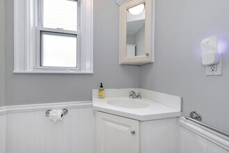 6 Bellflower St, Unit 2 in Boston, MA - Building Photo - Building Photo