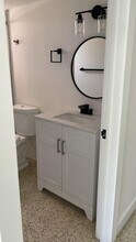 1144 NW 2nd St, Unit 3 in Miami, FL - Building Photo - Building Photo
