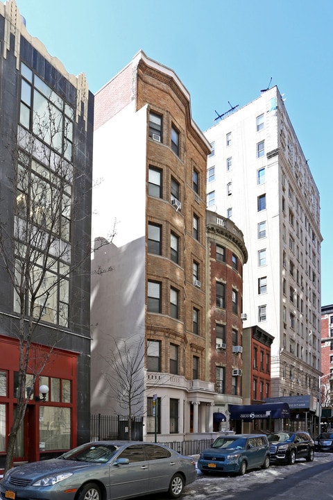 268 W 84th St in New York, NY - Building Photo