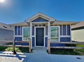 8739 Cottage Crk Dr in Fort Worth, TX - Building Photo