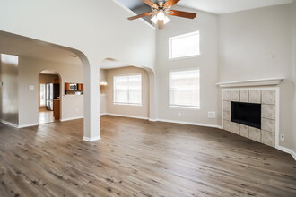 22835 W Waterlake in Richmond, TX - Building Photo - Building Photo