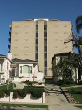 Glen Towers in Los Angeles, CA - Building Photo - Building Photo