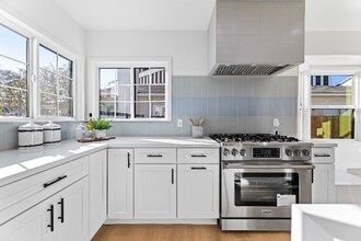 8509 Naylor Ave in Los Angeles, CA - Building Photo - Building Photo