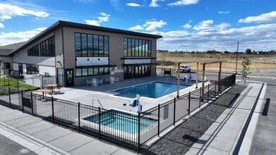 Yellowstone Landing in Belgrade, MT - Foto de edificio - Building Photo