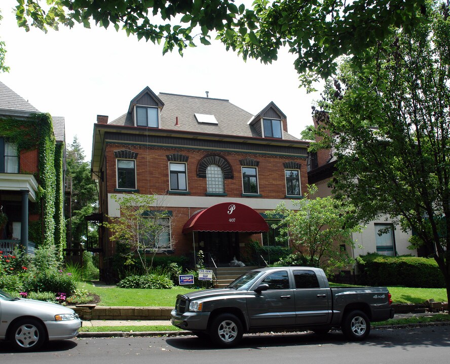 407 S Aiken Ave in Pittsburgh, PA - Foto de edificio
