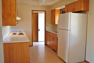 2247 NW Dixon St in Corvallis, OR - Building Photo - Building Photo