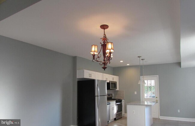 2735 Chesterfield Ave in Baltimore, MD - Building Photo - Building Photo