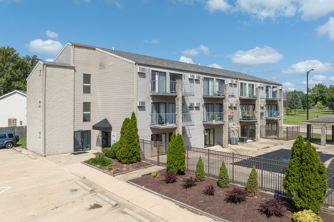 Park Vista in Champaign, IL - Foto de edificio