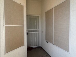 2961 Desierto Verde in Bullhead City, AZ - Building Photo - Building Photo