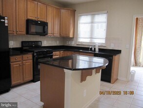 42657 Redeemer Terrace in Ashburn, VA - Building Photo - Building Photo