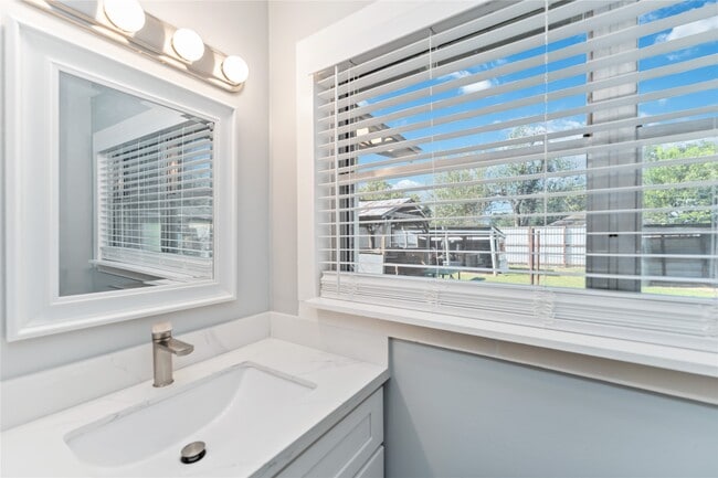 property at 9946 Algiers Rd