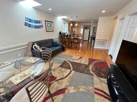 614 Main St, Unit 2 in Medford, MA - Building Photo