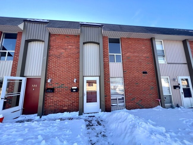 property at 524 College Park Dr