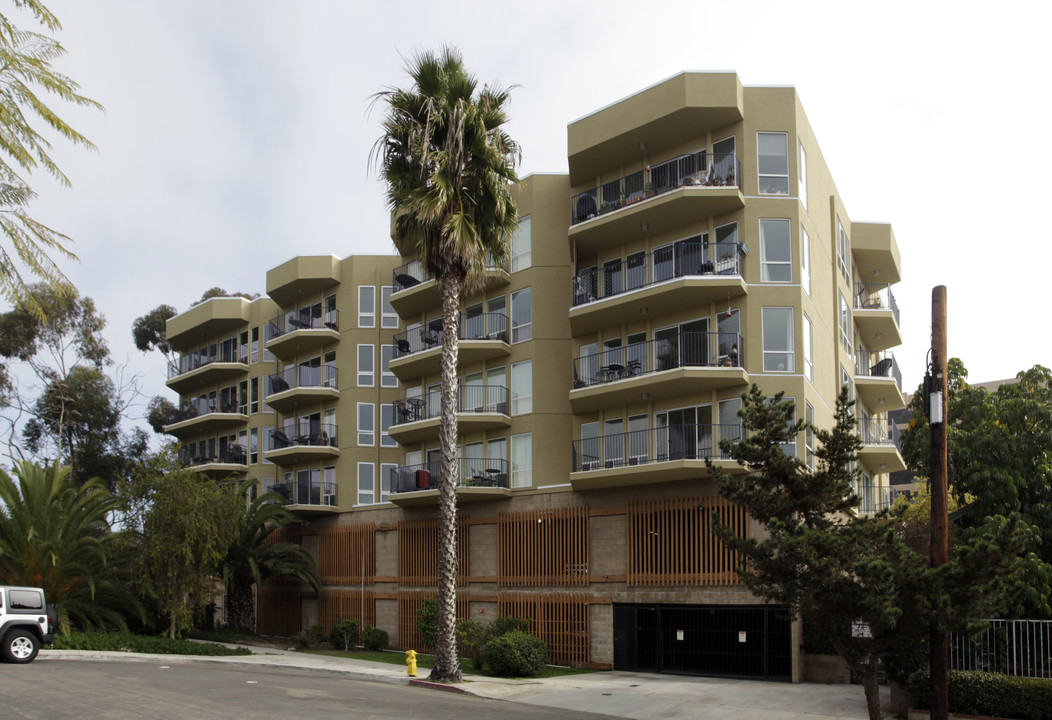 Villa Bay View Condos in San Diego, CA - Building Photo