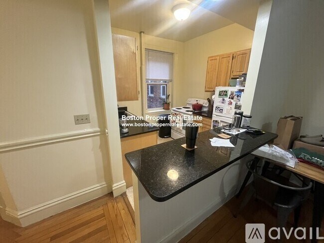 70 Queensberry St, Unit 32