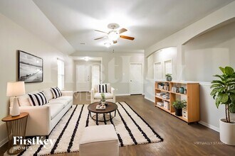 14918 Huntington Willow Ln in Houston, TX - Foto de edificio - Building Photo