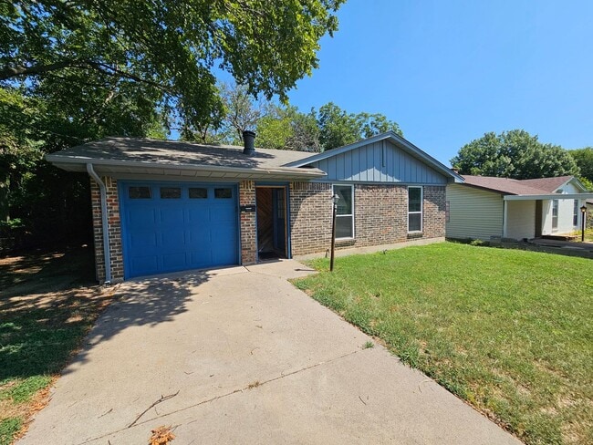 property at 10377 Country Club Dr
