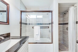 3760 E Calle San Antonio in Palm Springs, CA - Building Photo - Building Photo