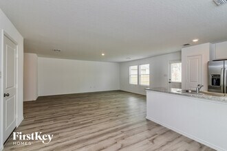 10211 Devon Wheel St in San Antonio, TX - Building Photo - Building Photo