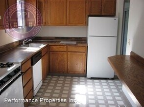 1625 NW 25th Ave-Unit -1-3 in Portland, OR - Building Photo - Building Photo