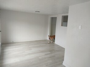 630 W King Ave, Unit 630 W King, Unit E in Kingsville, TX - Foto de edificio - Building Photo