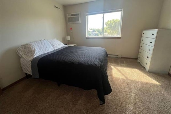 1624 S Doodler Dr in Sioux Falls, SD - Building Photo - Building Photo