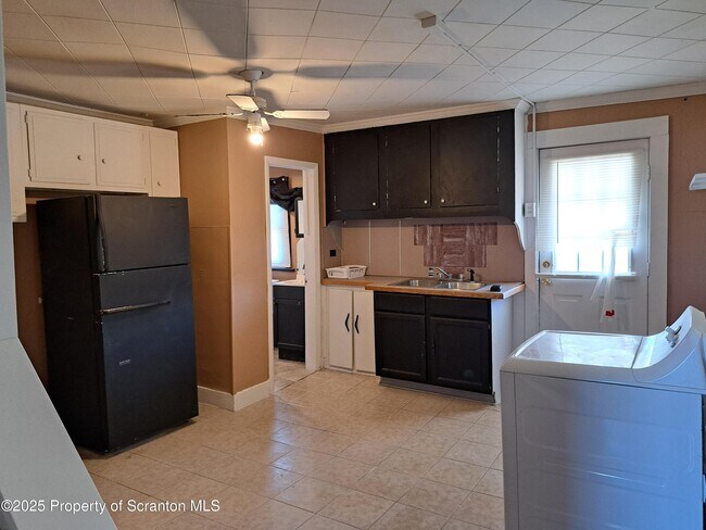 3317 Pittston Ave in Moosic, PA - Building Photo - Building Photo