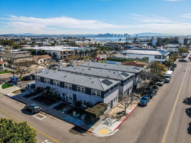 3034 Canon St in San Diego, CA - Building Photo - Primary Photo