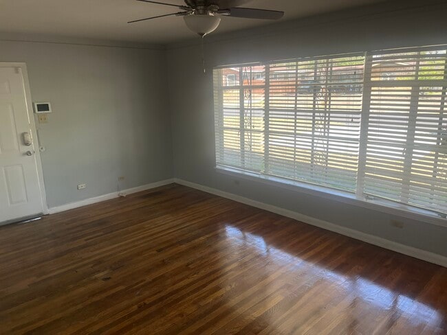 404 Storeywood Dr, Unit 404 Storeywood in San Antonio, TX - Building Photo - Building Photo