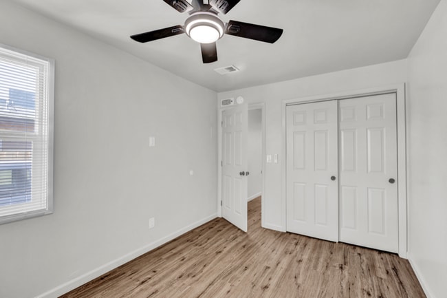 526 Olive St in Bakersfield, CA - Building Photo - Building Photo