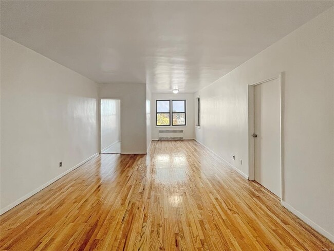 3130 Grand Concourse in Bronx, NY - Building Photo - Building Photo