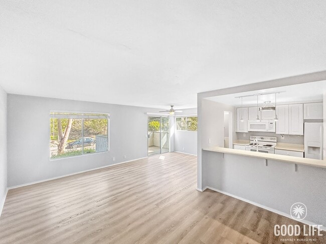 6929 Park Mesa Way in San Diego, CA - Building Photo - Building Photo