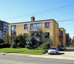 4234 Bathurst St in Toronto, ON - Building Photo