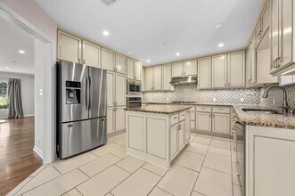 2500 Winsted Ln in Austin, TX - Building Photo - Building Photo