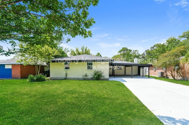 property at 2113 21st Ave N