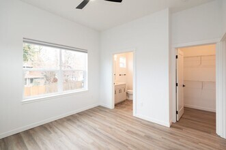 414 NW Colorado Ave in Bend, OR - Building Photo - Building Photo
