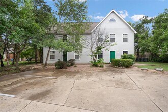 2908 Whisper Oaks Ln in Georgetown, TX - Building Photo - Building Photo