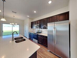 825 Heavenly Dr in St. Cloud, FL - Building Photo - Building Photo