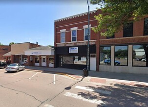 7 E Main St in Vermillion, SD - Building Photo - Building Photo