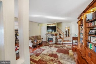 27 Triple Crown Ct in North Potomac, MD - Building Photo - Building Photo