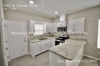 4902 N Crown Point in Pharr, TX - Building Photo - Building Photo